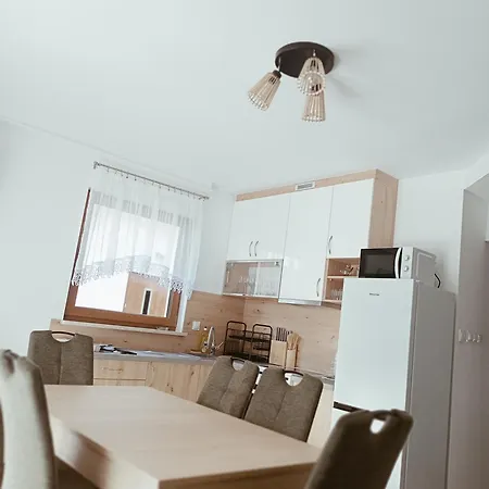 U Eweli Caloroczne Ogrzewane Kominkiem * Stegna (Pomerania)
