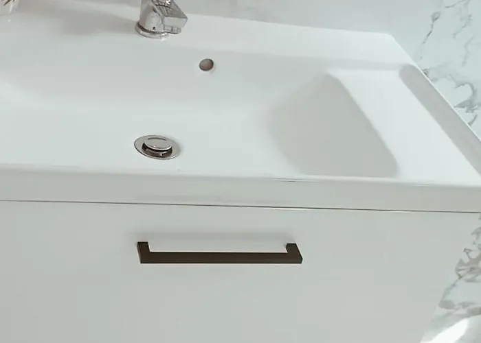 U Eweli Caloroczne Ogrzewane Kominkiem 度假居