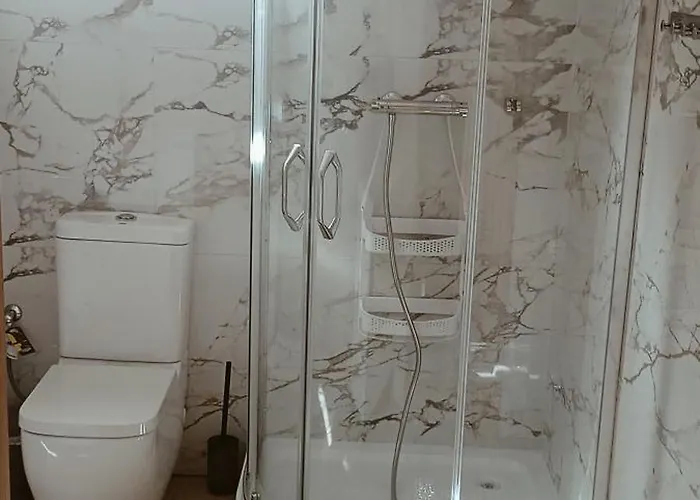 U Eweli Caloroczne Ogrzewane Kominkiem