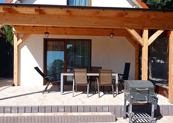 度假居 U Eweli Caloroczne Ogrzewane Kominkiem 斯蒂格纳